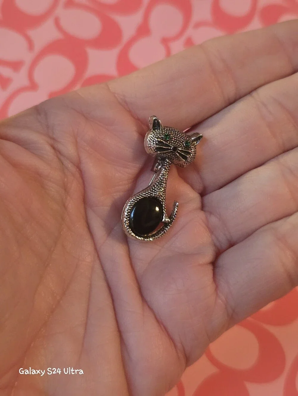 Kitty Cat Tiny Brooch NEW